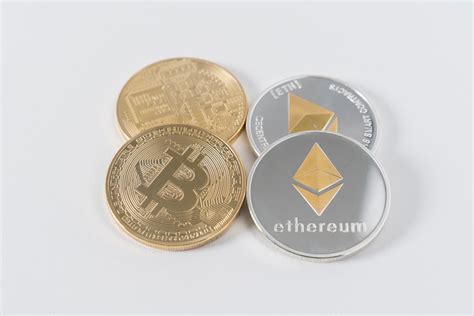 Ethereum: What is the difference between accounts and adresses?
